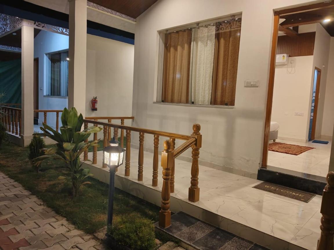 Corbett Jungle Breeze Resort Ramnagar (Uttarakhand) Exterior foto